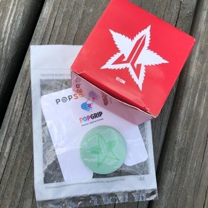 Jeffree Star Grinder and Popsocket Bundle